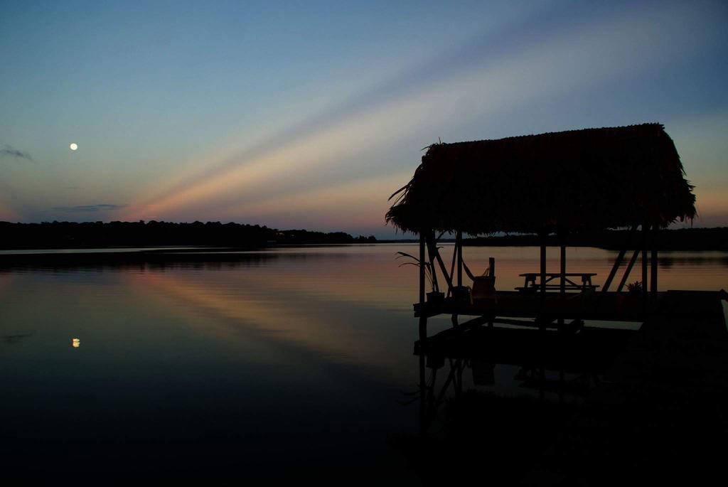 Los Secretos Guesthouse Bocas del Toro Exteriör bild